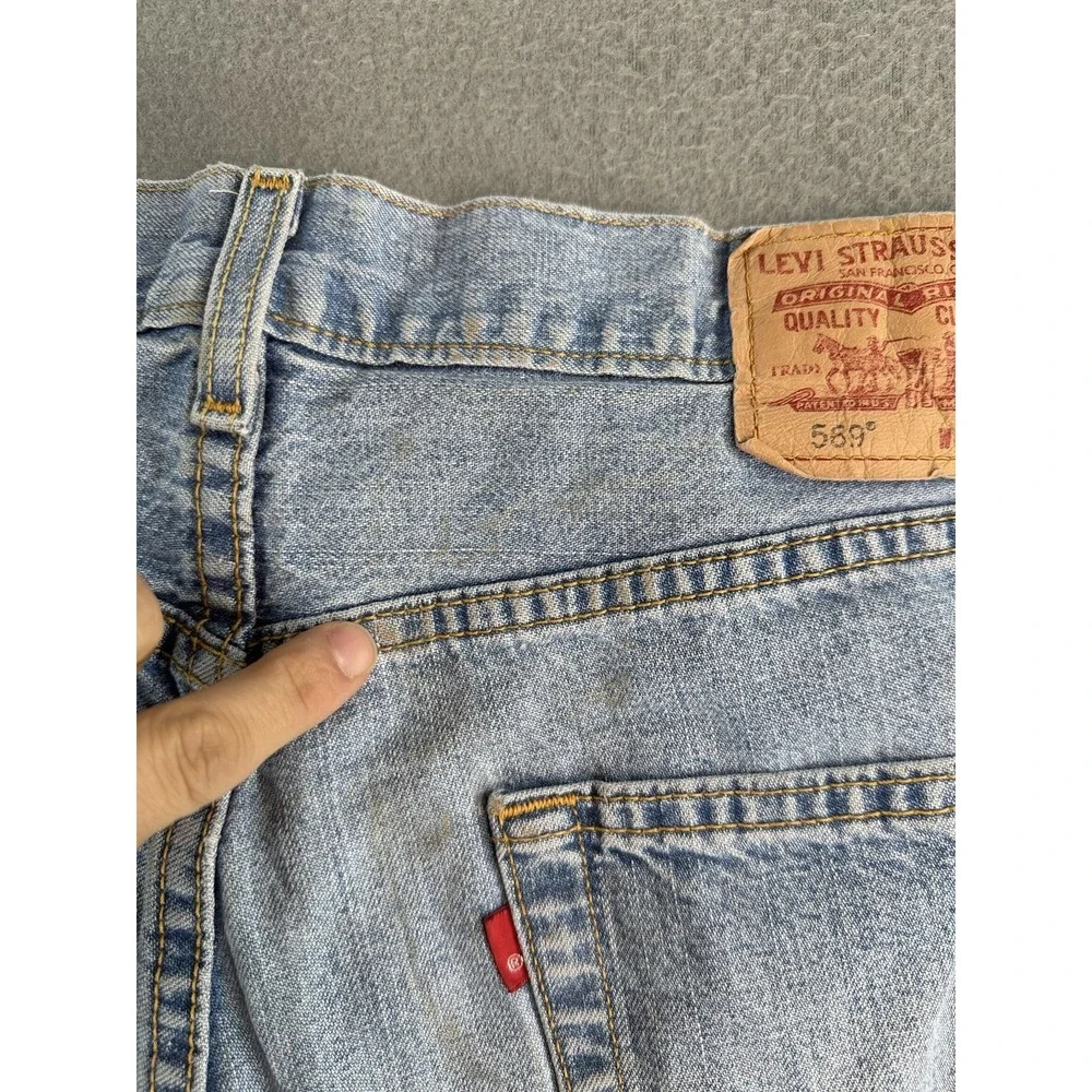 Levi's 569 Shorts Mens 34 Light Wash Blue Denim Loose 11 Inseam Casual Summer